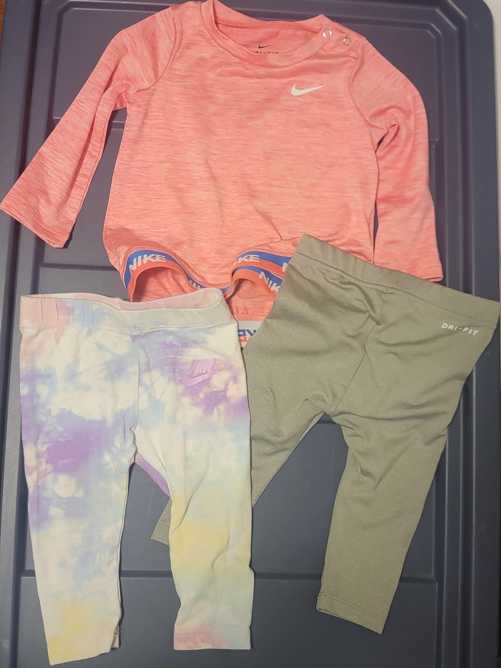 Nike Baby Girl 3pc Outfit Set 12M | Dri-FIT Top + Leggings Bundle